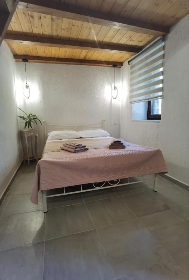 Elaion Thea2-Nies Villa Sourpi ภายนอก รูปภาพ